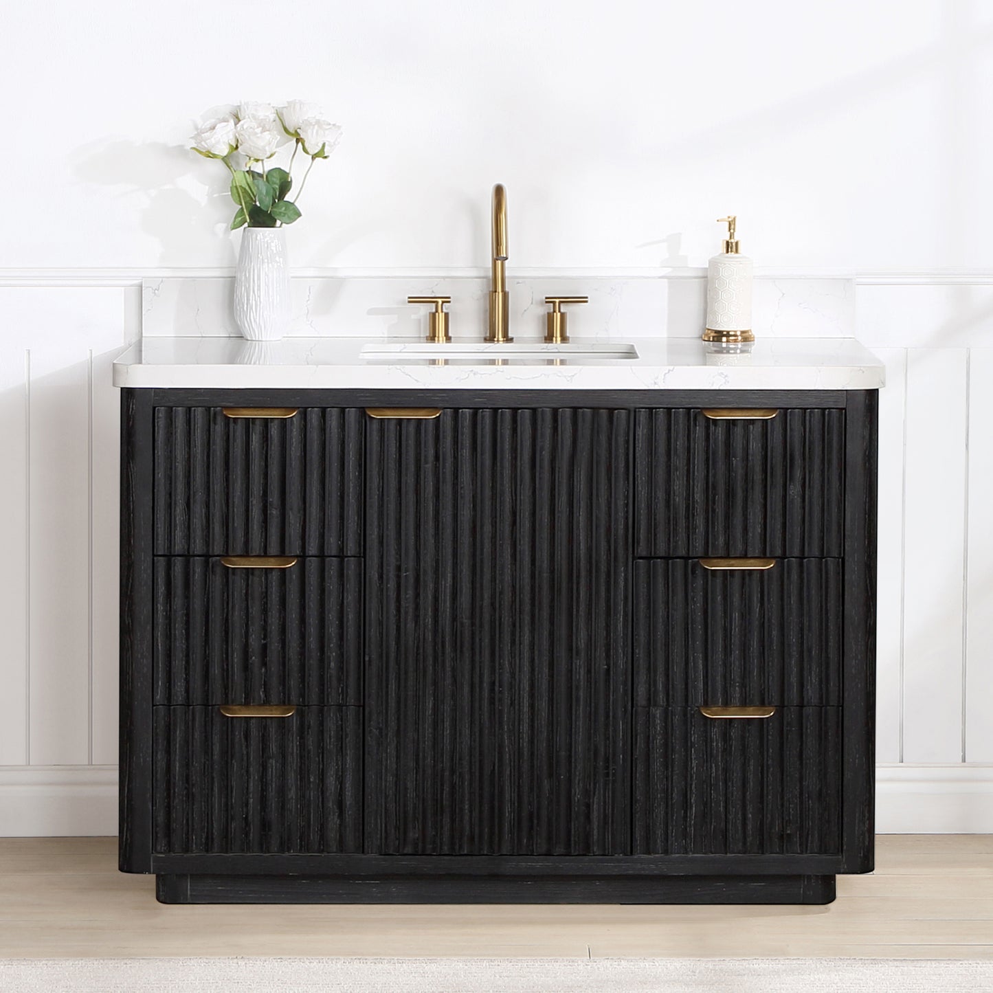 Vinnova, Cádiz 48in. Free-standing Single Bathroom Vanity in Fir Wood Black with Composite top in Lightning White
