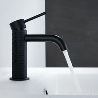 Vinnova, Mendavia Single-Handle Basin Bathroom Faucet in Matte Black