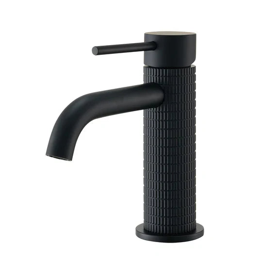 Vinnova, Mendavia Single-Handle Basin Bathroom Faucet in Brushed Gold