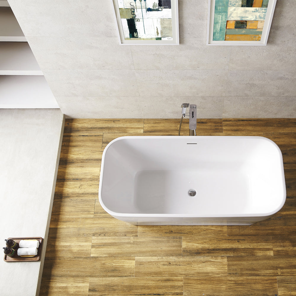 Vinnova, Augustine 59" x 31.5" Soaking Bathtub