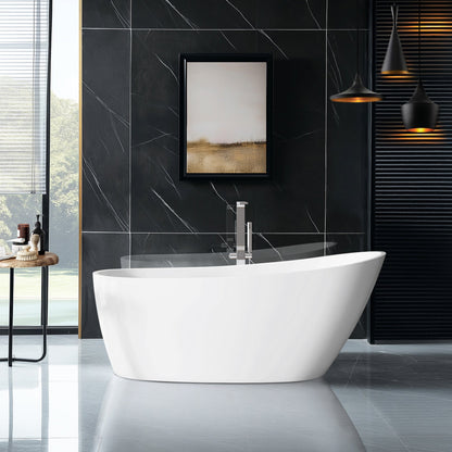 Vinnova, Lahore 59.1" x 29.1" Soaking Bathtub