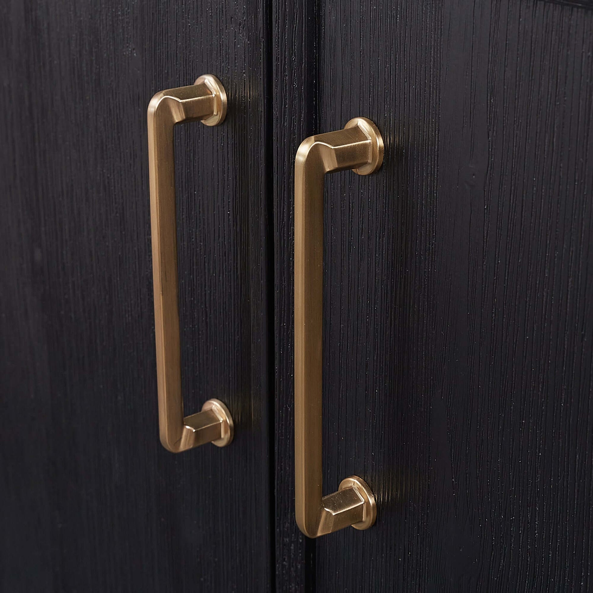 Close-up of handles on Vinnova, León 84in. Free-standing Double Bathroom Vanity in Fir Wood Black with Composite top in Lightning White