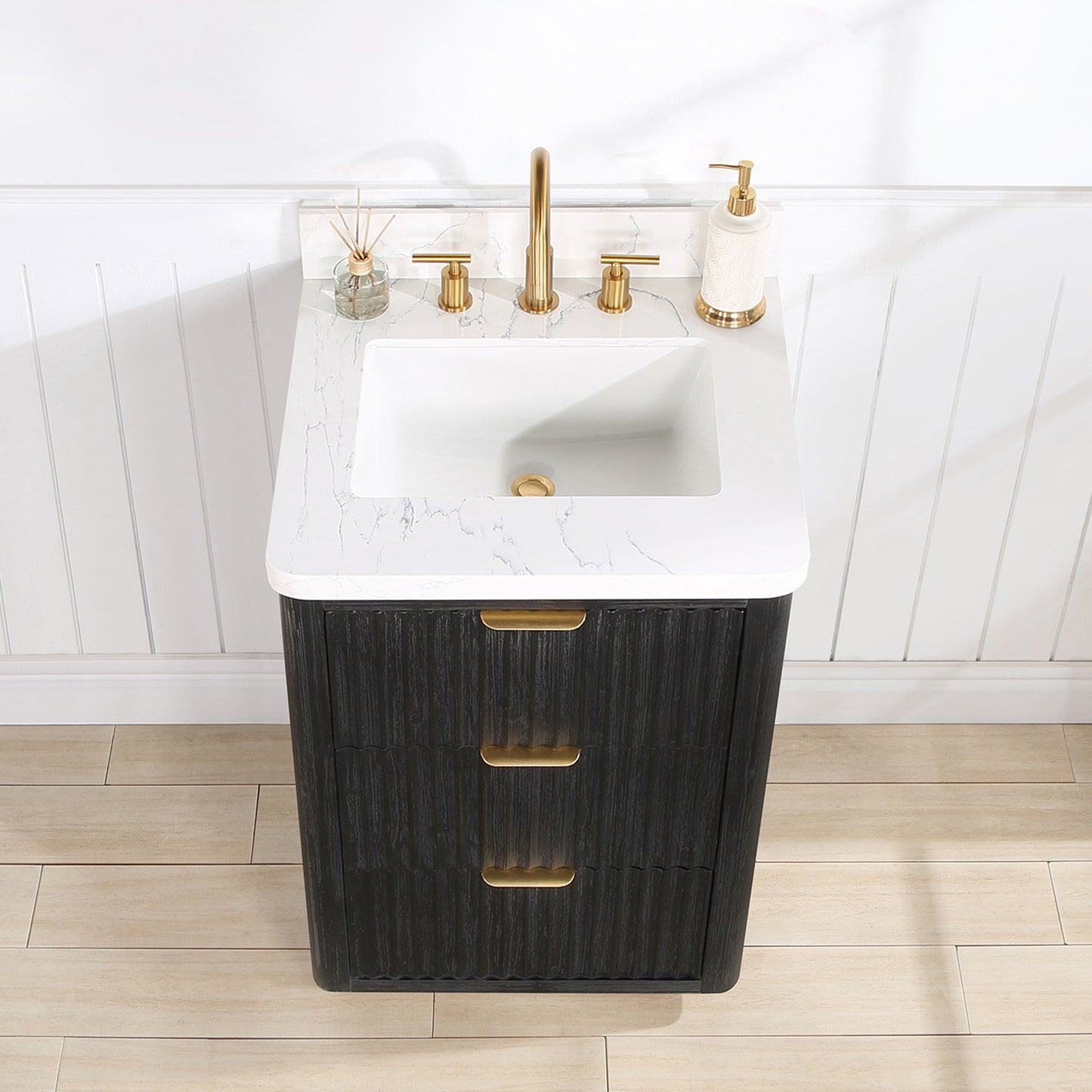 Vinnova, Cádiz 24in. Free-standing Single Bathroom Vanity in Fir Wood Black with Composite top in Lightning White