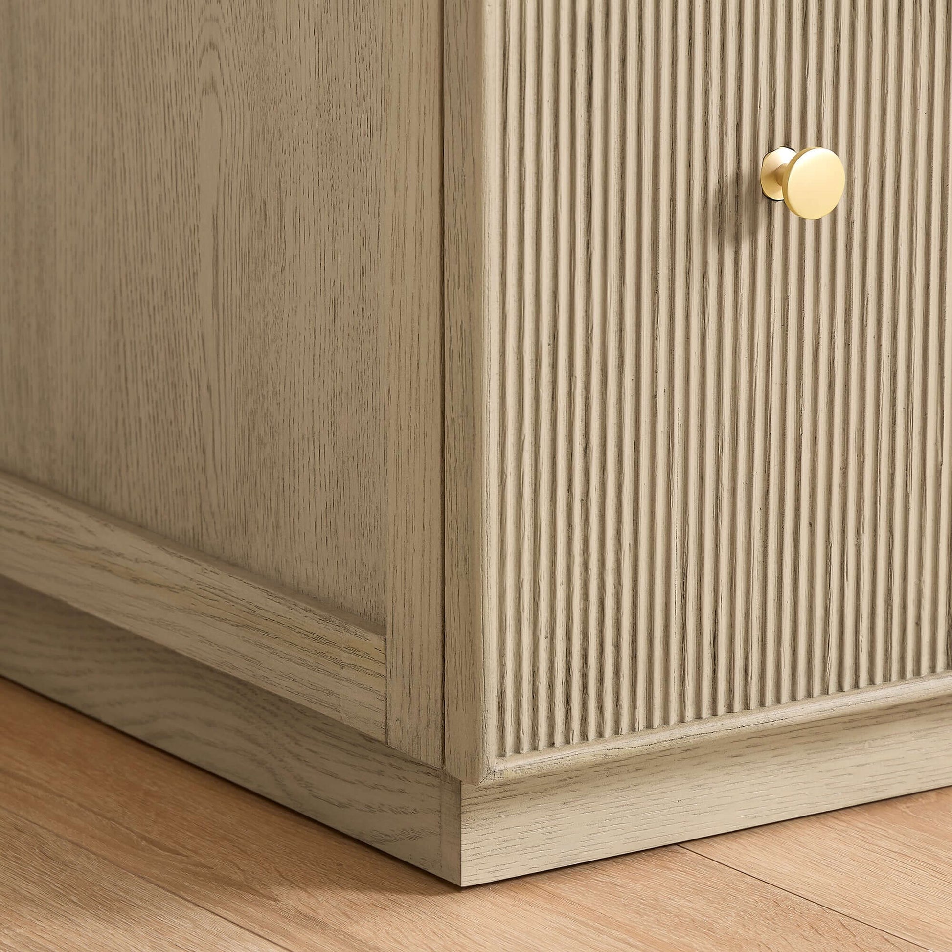 Vinnova Oza 84-inch free-standing double bathroom vanity in aged natural oak with Fish Maw white quartz stone top and mirror