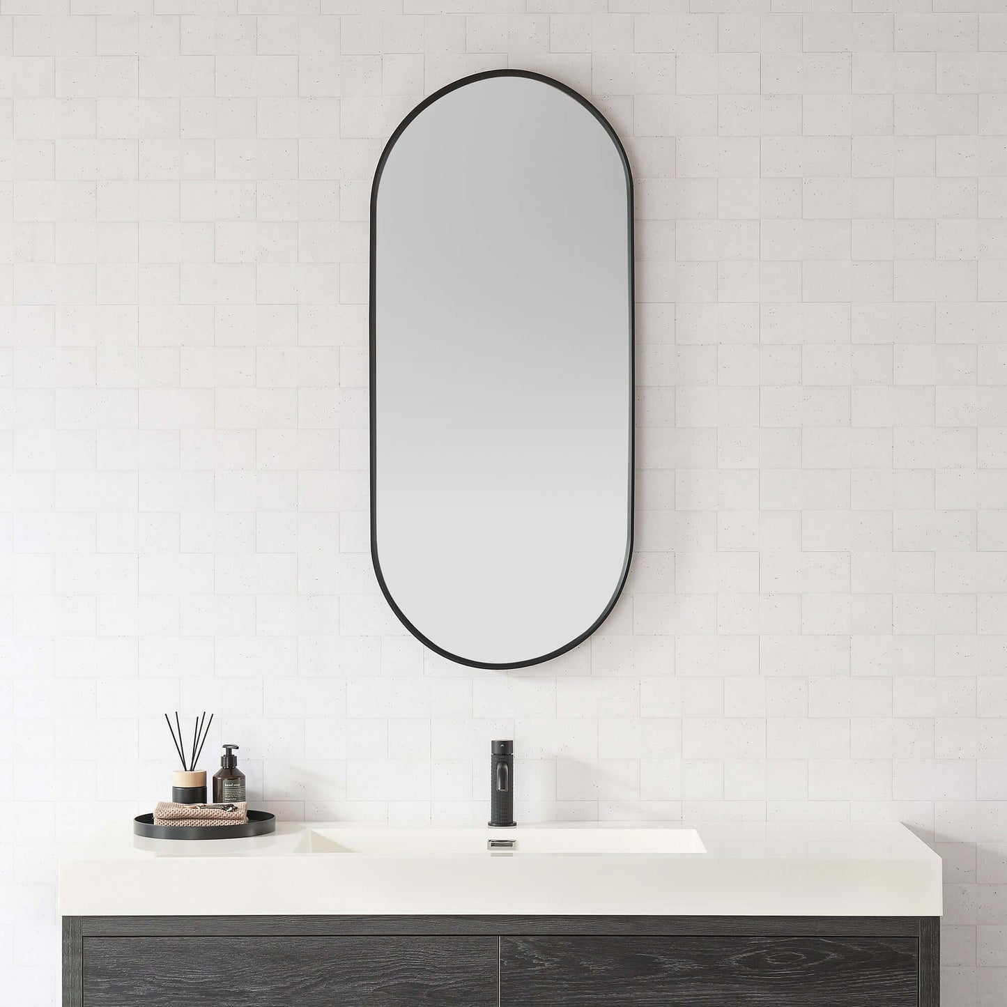 Vinnova, Miajadas 19.7 in. W x 45 in. H Oval Aluminum Framed Wall Mount Bathroom Vanity Mirror in Brushed Black