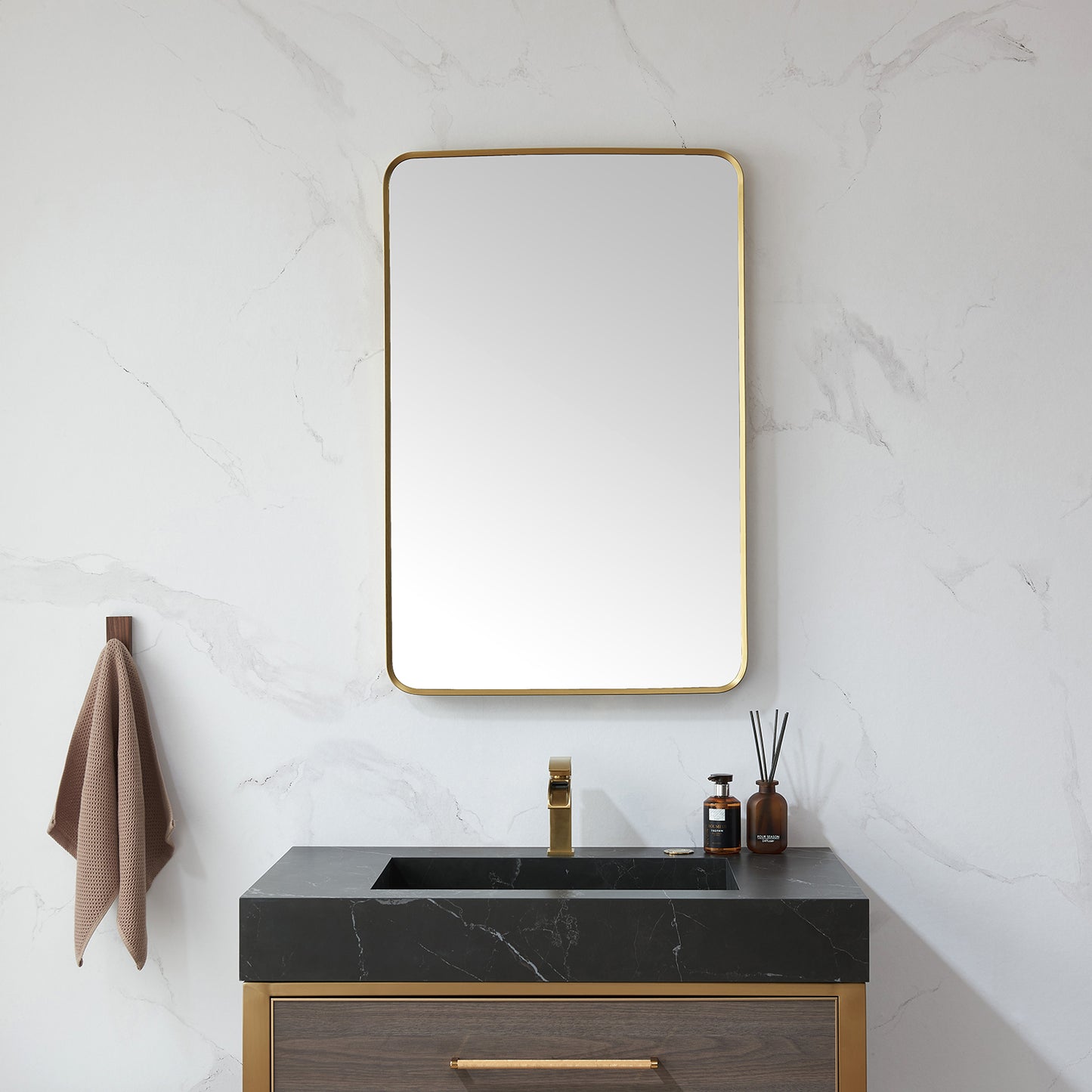 Vinnova, Mutriku 24 in. W x 36 in. H Rectangle Metal Wall Mirror in Brushed Gold
