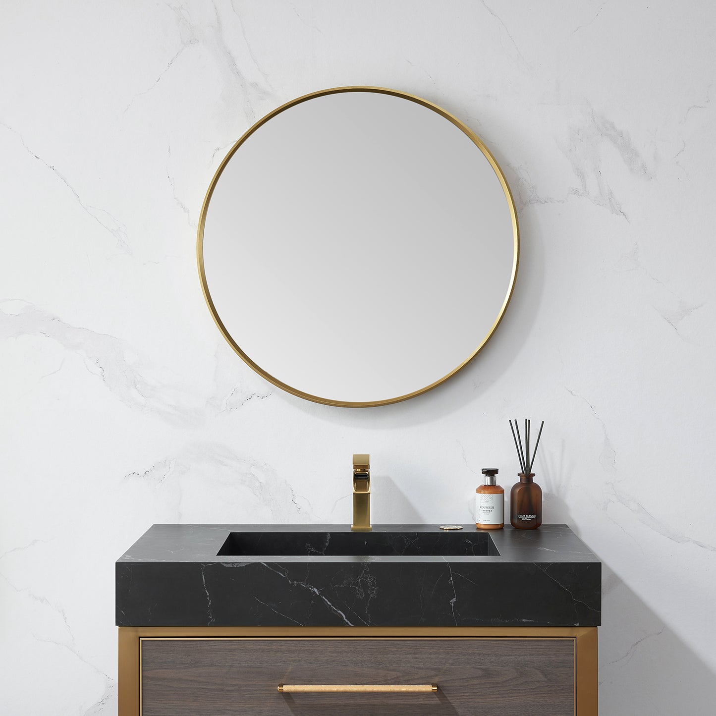 Vinnova, Cascante 28 in. W x 28 in. H Round Metal Wall Mirror in Brushed Gold