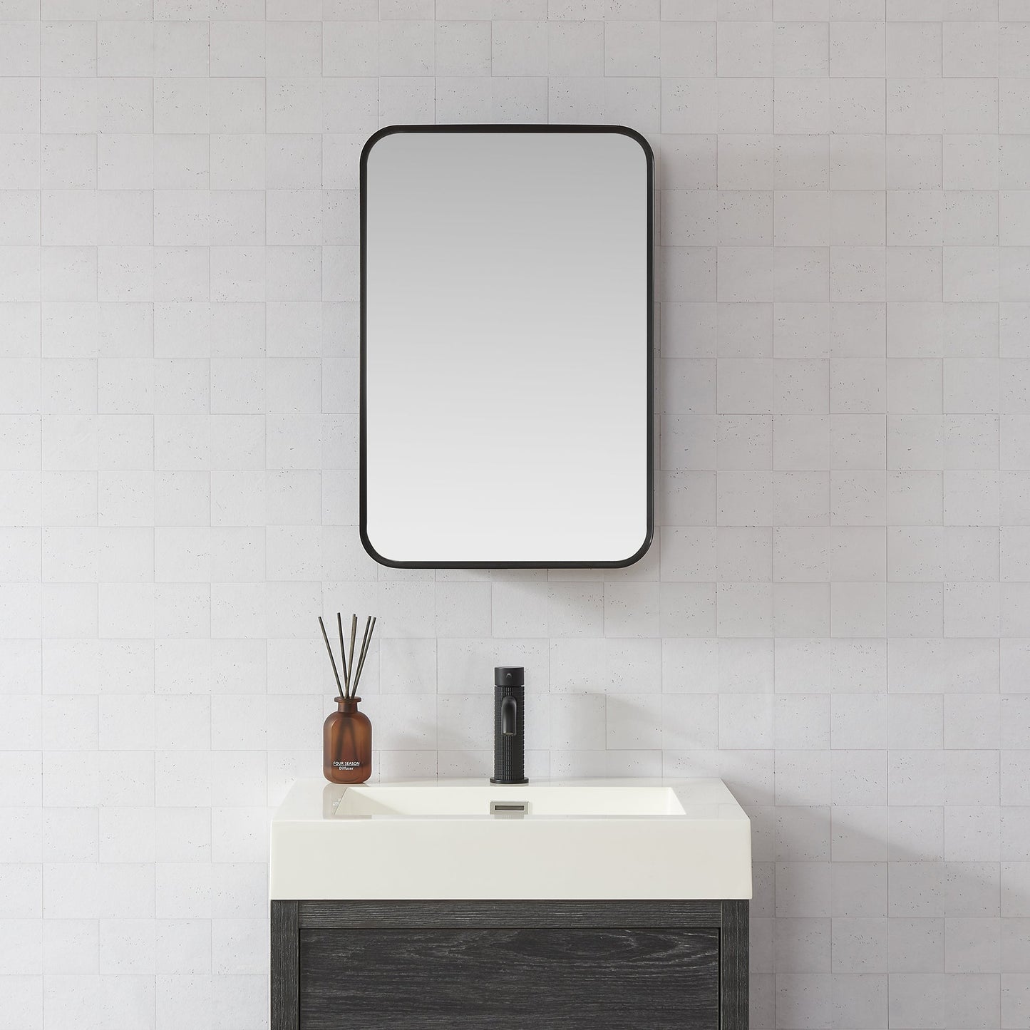 Vinnova, Talayuela 16 in. W x 24 in. H Rectangular Aluminum Framed Medicine Cabinet in Brushed Black