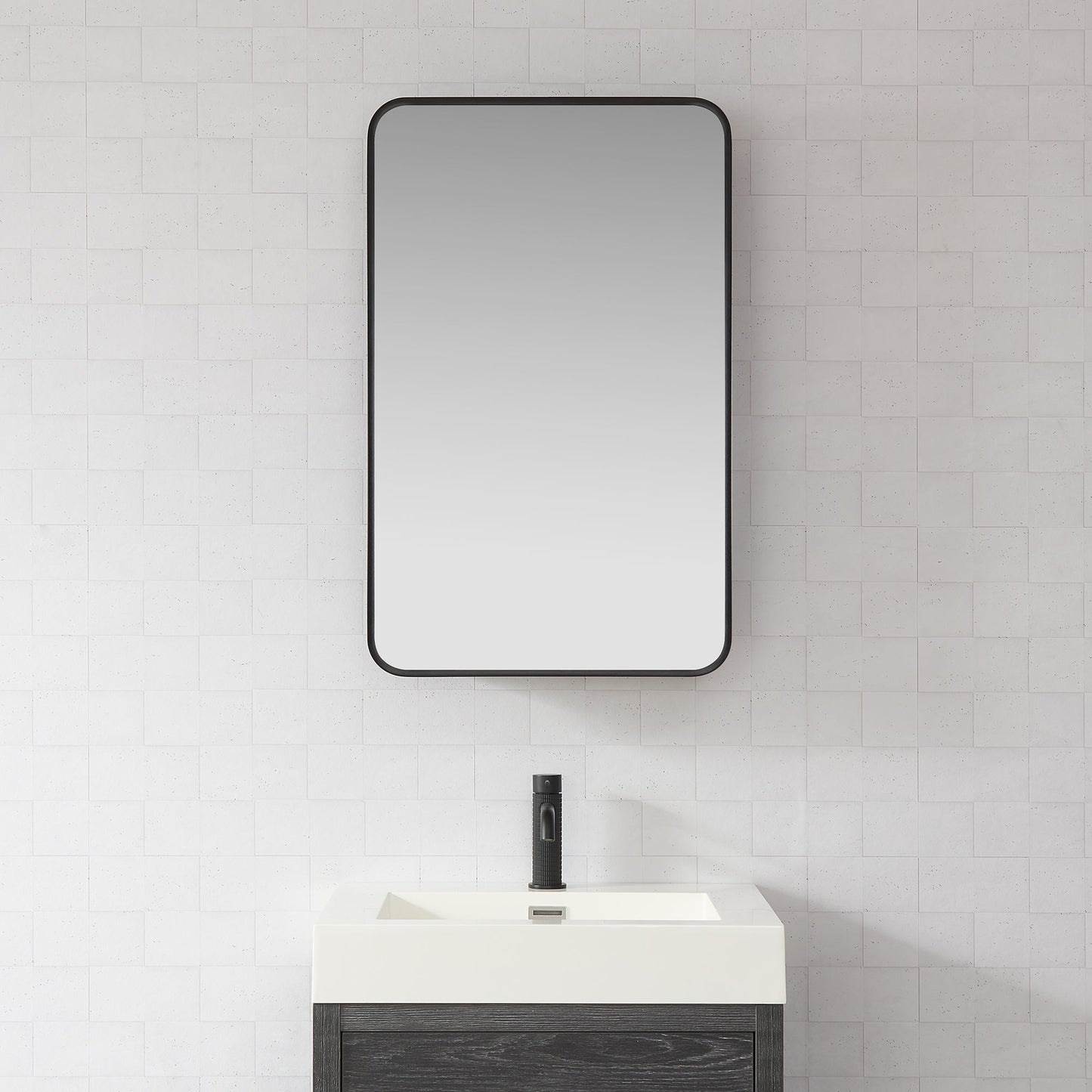 Vinnova, Talayuela 20 in. W x 32 in. H Rectangular Aluminum Framed Medicine Cabinet in Brushed Black