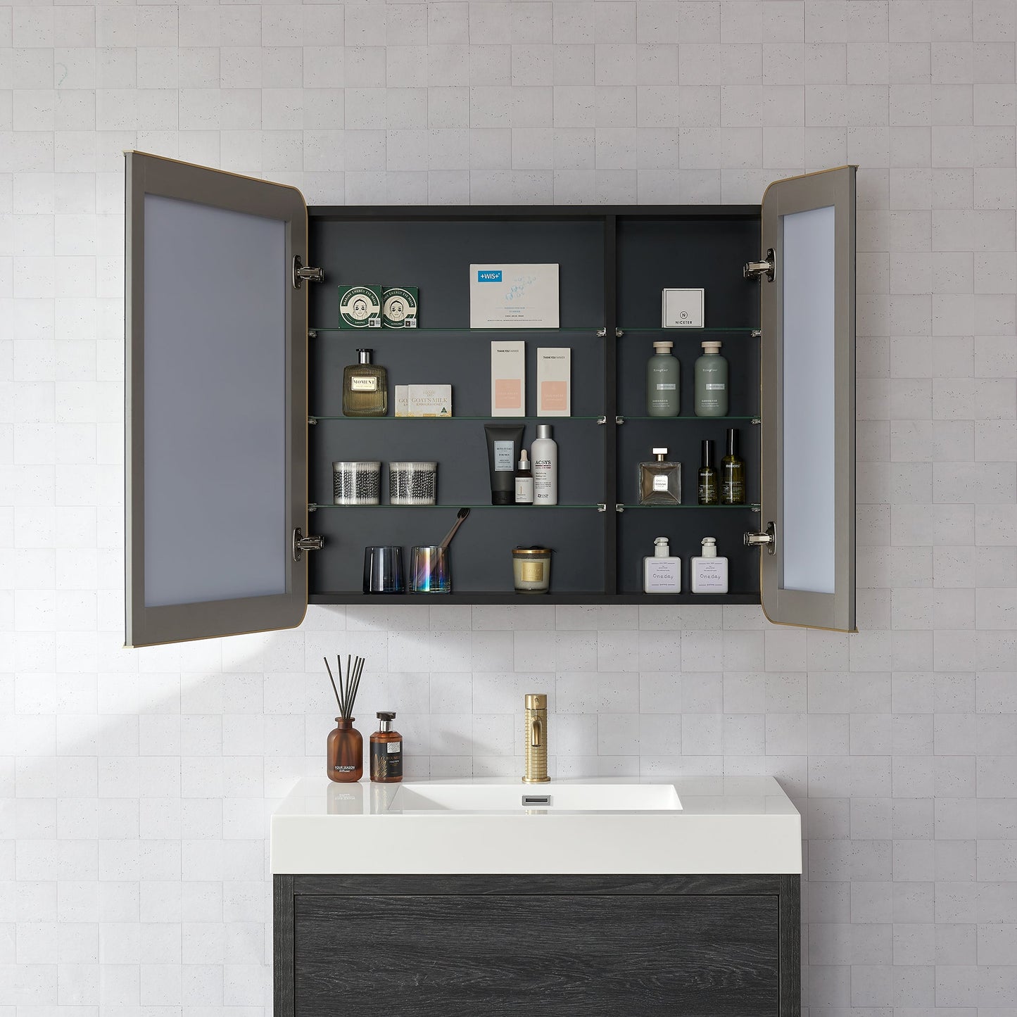 Vinnova, Talayuela 36 in. W x 32 in. H Rectangular Aluminum Framed Medicine Cabinet in Brushed Gold