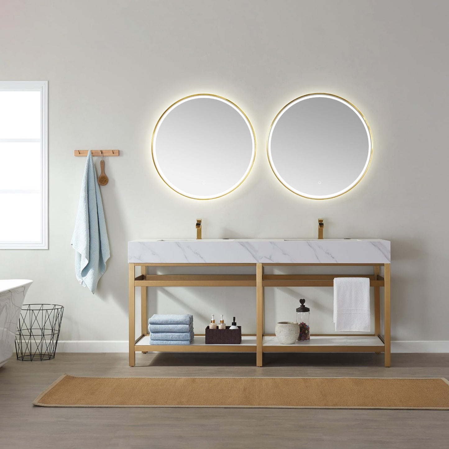 Vinnova, 32'' Round LED Lighted Accent Bathroom/Vanity Wall Mirror