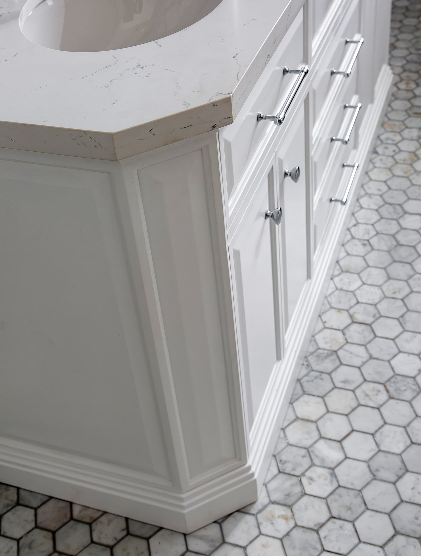 Palace 72 in. W Bath Vanity in Pure White with Quartz Vanity Top with White Basin | Water Creation