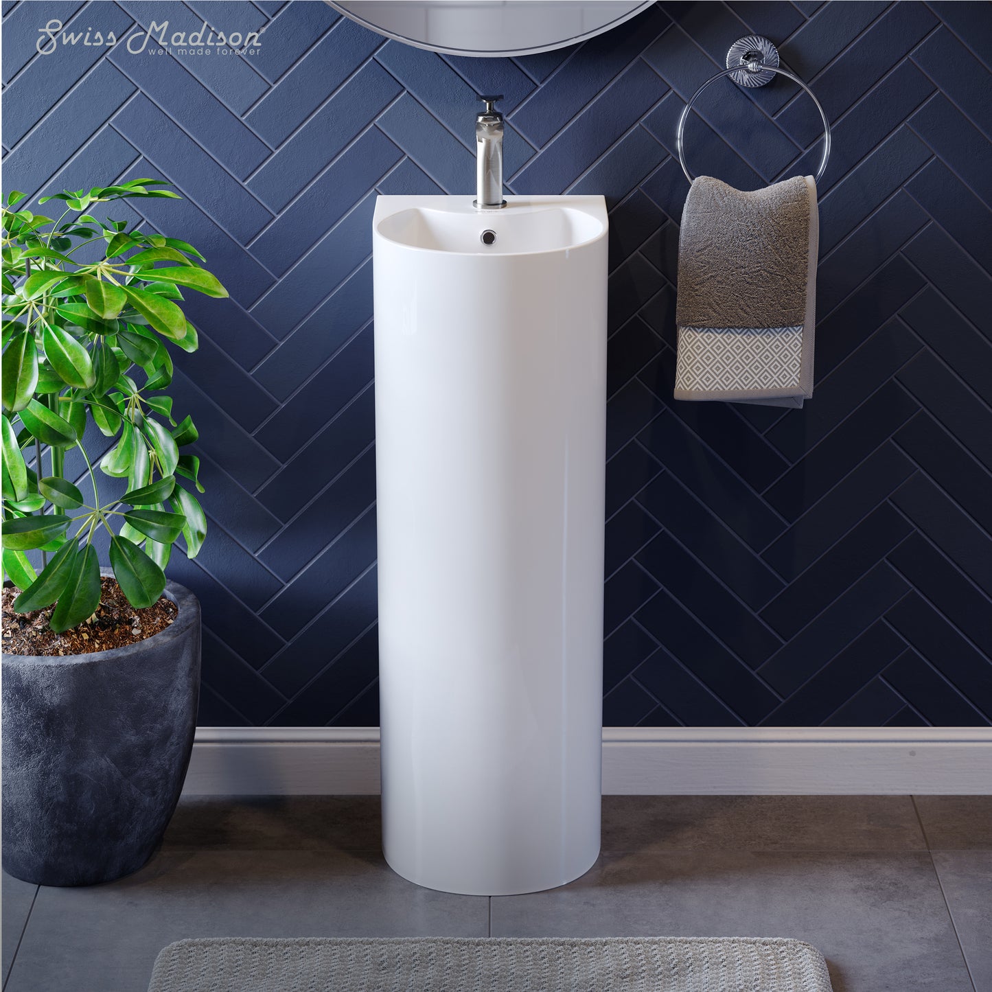 Swiss Madison, Sublime Rounded Basin Pedestal sink