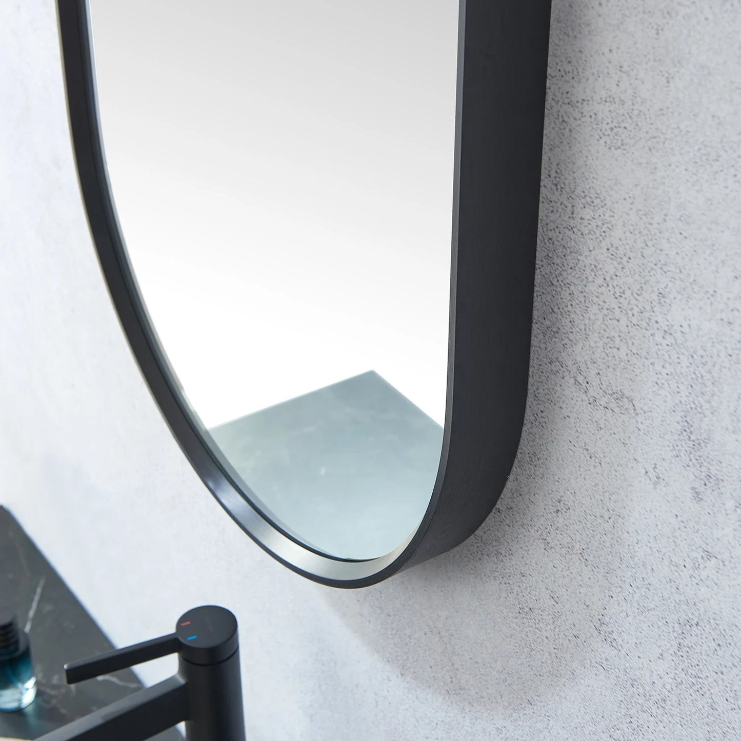 Vinnova, Luarca 18 in. W x 48 in. H Oval Metal Wall Mirror in Brushed Black