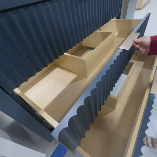 LeCrieú U-shaped drawer in Hague Blue, demonstration